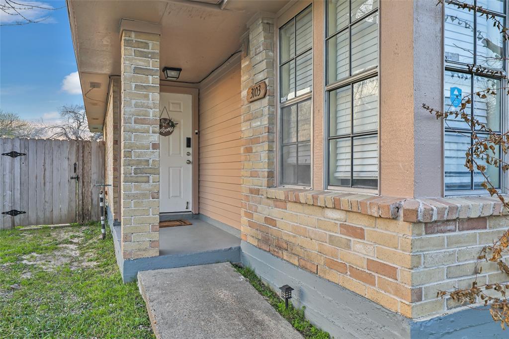 3103 Tree House Circle, Spring, Texas image 3