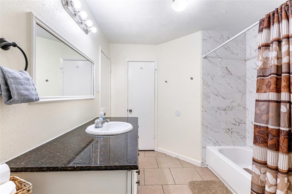 3103 Tree House Circle, Spring, Texas image 17