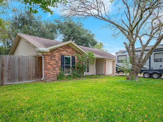 8514 Bluebonnet Street, Highlands, Texas image 1