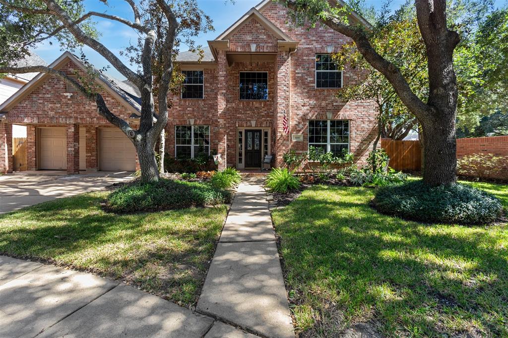 1111 Burchton Drive, Sugar Land, Texas image 1