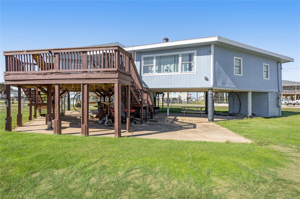 219 Fort Velasco Drive, Freeport, Texas image 5