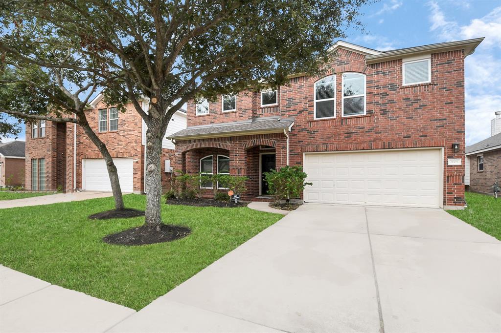 2608 Cypress Springs Drive, Pearland, Texas image 1