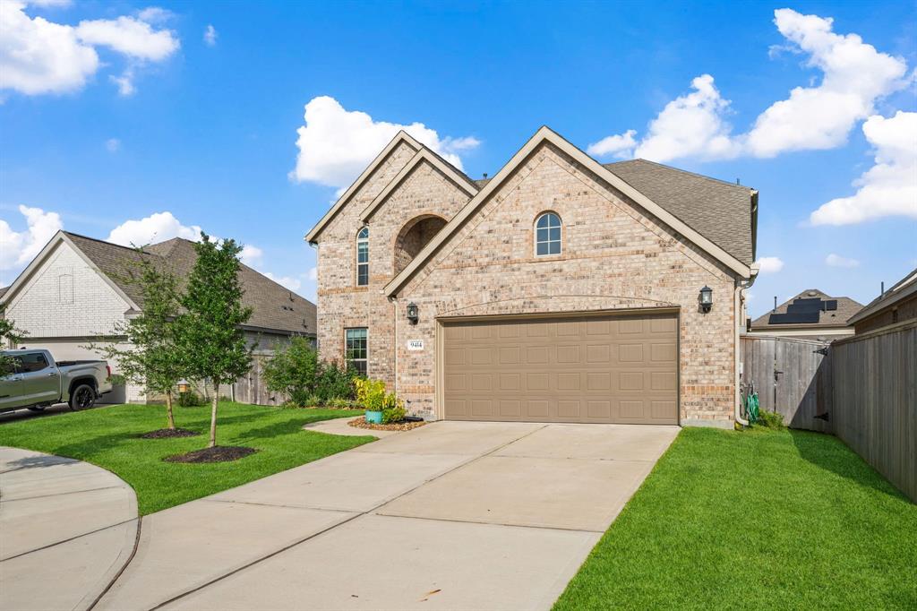 9414 Camden Cliff Court