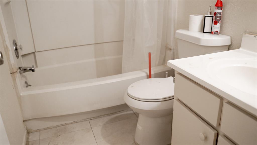 11881 Bob White Drive #828, Houston, Texas image 5