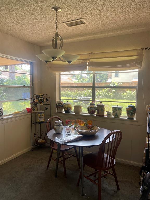 5727 Pebble Springs Drive, Houston, Texas image 5