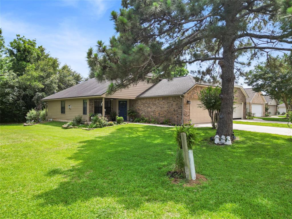 108 Golfview Court
