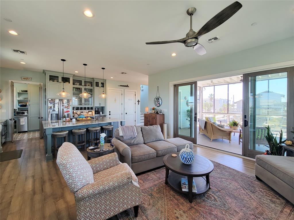 1001 Bamar Lane