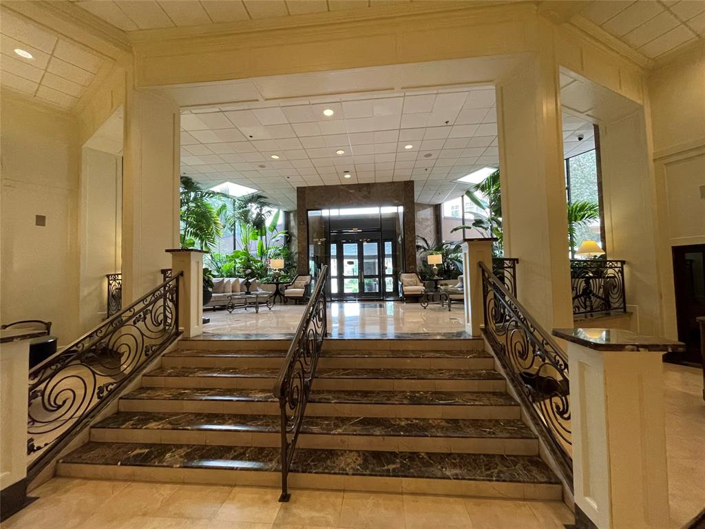 3525 Sage Rd Road #1401, Houston, Texas image 2
