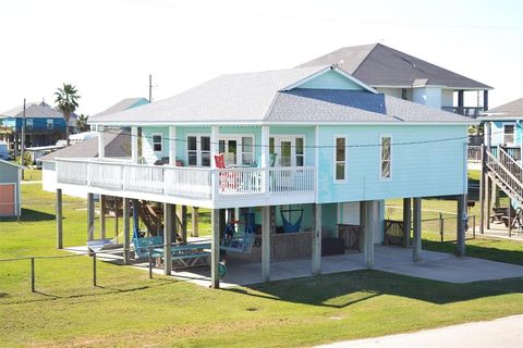 Single Family Residence in Crystal Beach TX 855 West Lane.jpg