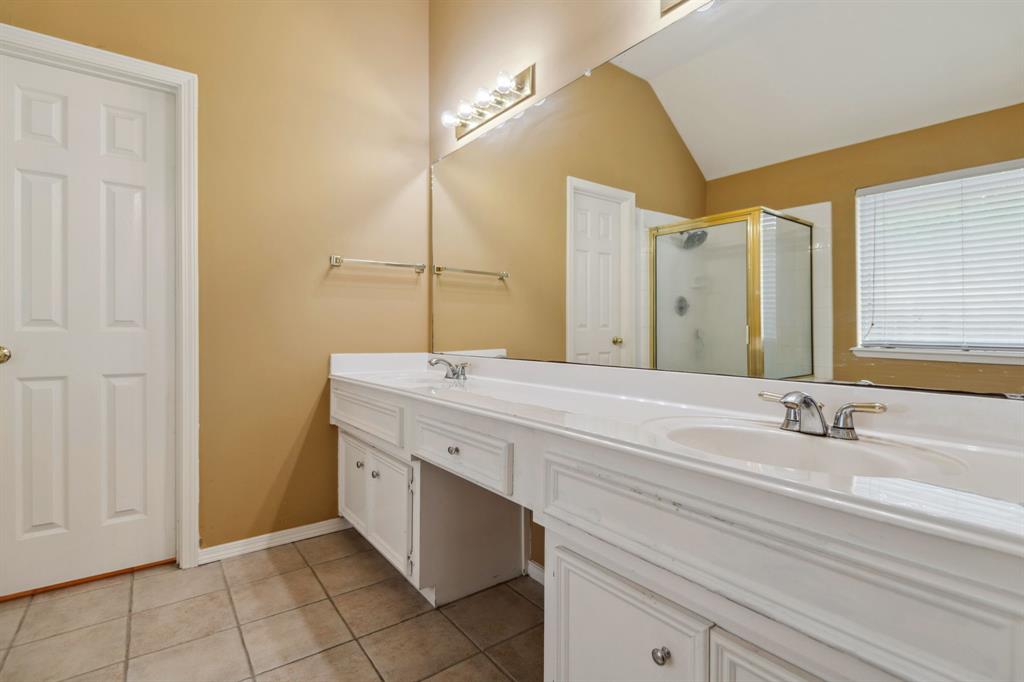 3727 Parkshire Drive, Pearland, Texas image 10