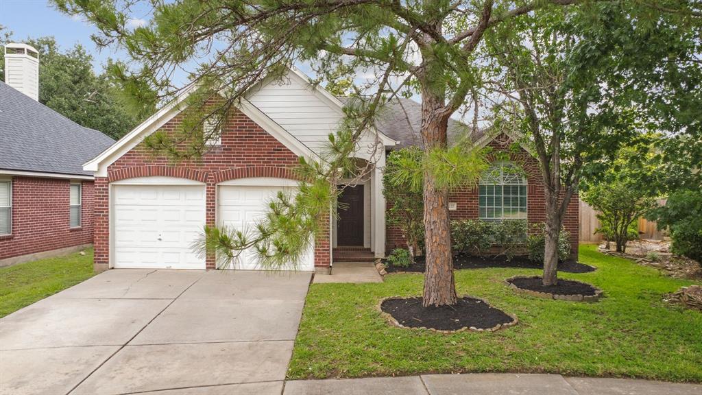 3727 Parkshire Drive, Pearland, Texas image 5