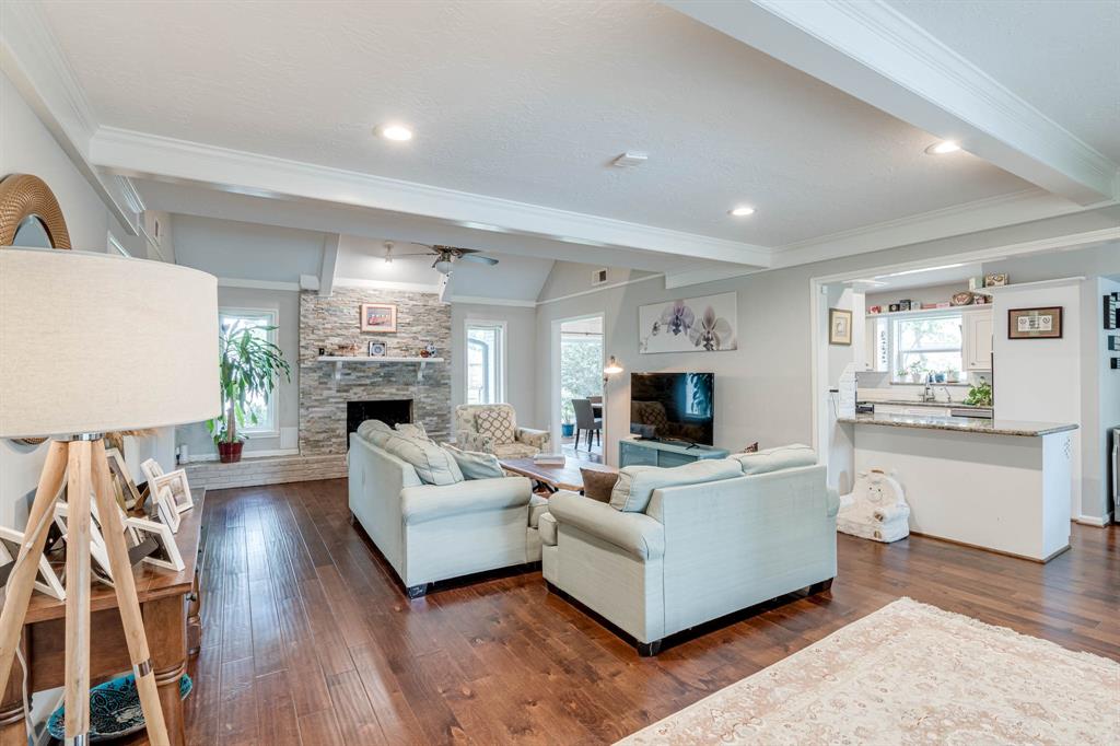 1815 Valley Vista Drive