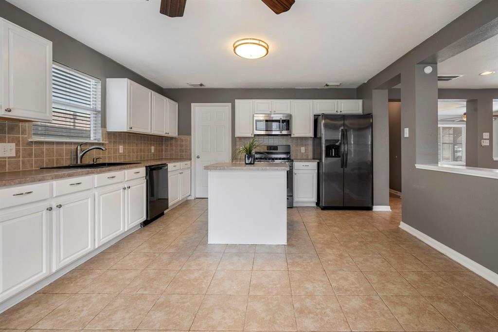 29531 Legends Pine Lane, Spring, Texas image 9