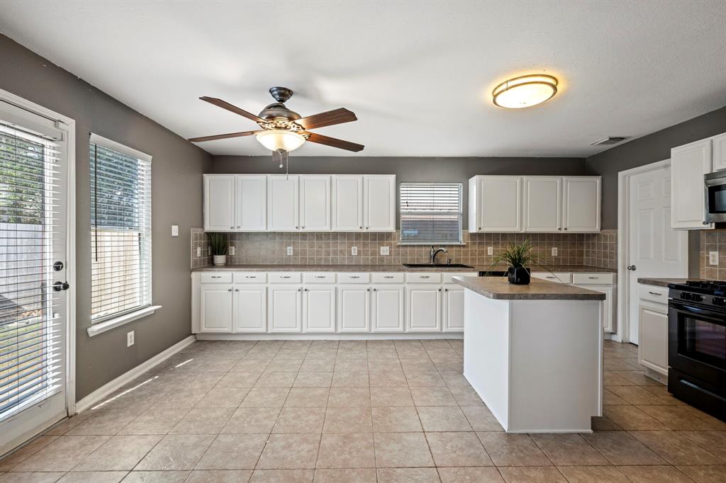 29531 Legends Pine Lane, Spring, Texas image 11
