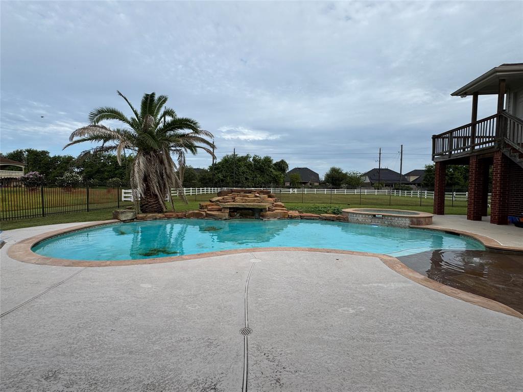 5519 Bridlewood Drive