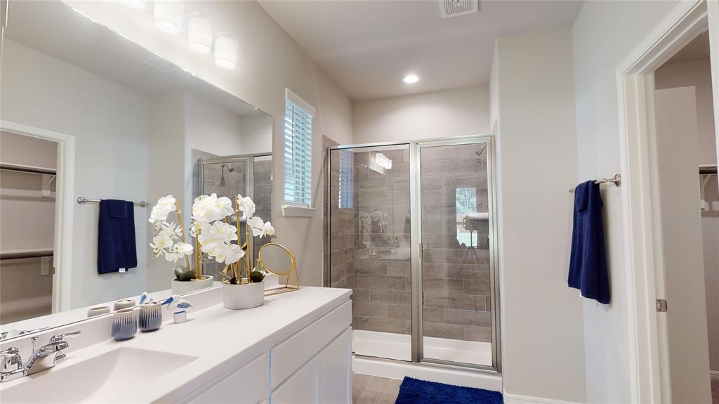 5033 Neon Moon Drive, Katy, Texas image 13