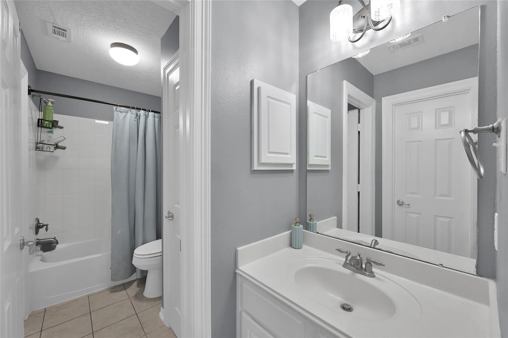 2511 N Yorkchase Lane, Conroe, Texas image 27