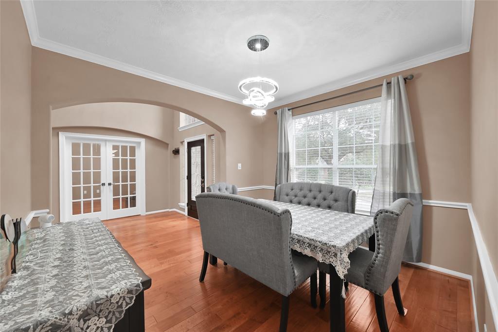 2511 N Yorkchase Lane, Conroe, Texas image 5