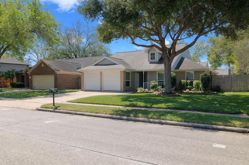 4230 Heathfield Drive, Pasadena, Texas image 2