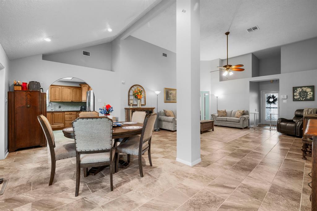 4230 Heathfield Drive, Pasadena, Texas image 14