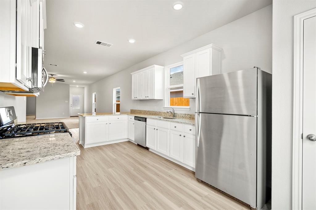 15834 Berry Hill Drive