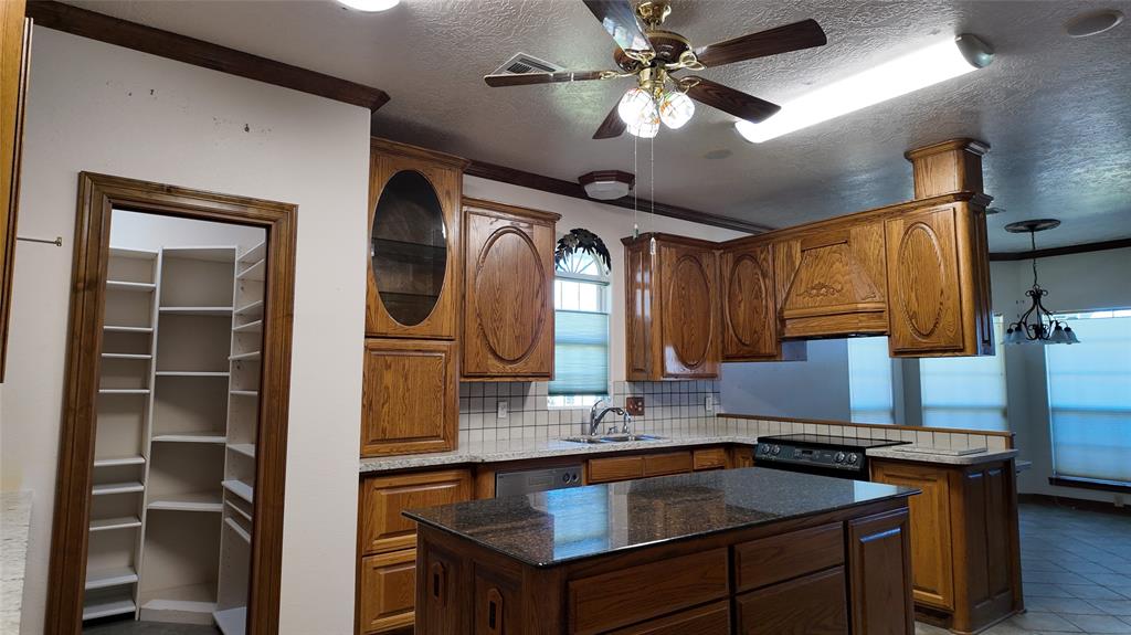 767 Cherokee Avenue, Port Neches, Texas image 20