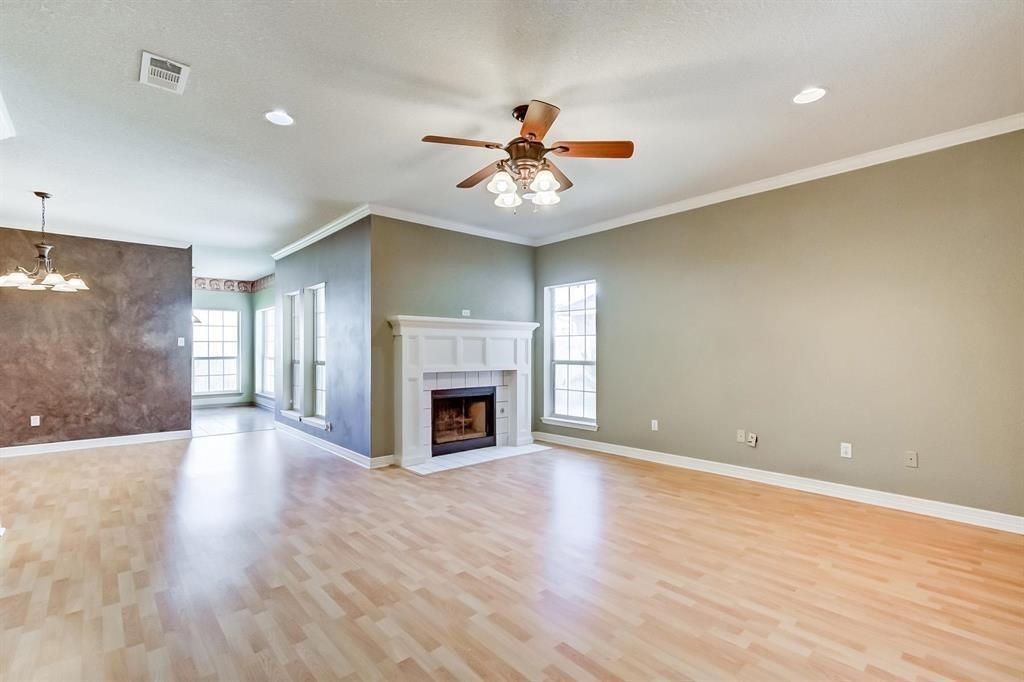 2514 Thunderbird Drive, Orange, Texas image 4