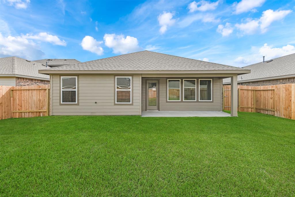 334 Amy Street, Angleton, Texas image 25