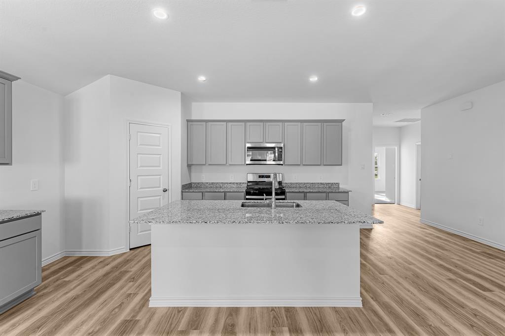 5690 Wood Duck Drive, Orange, Texas image 3
