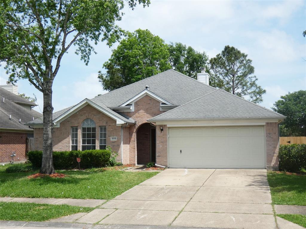 3015 Davey Oaks Street, Pearland, Texas image 1