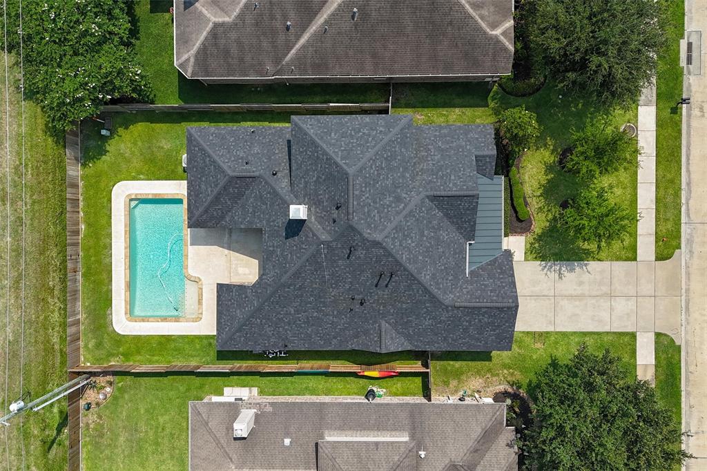 575 Kirkham Lane, League City, Texas image 38