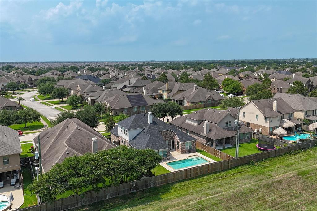 575 Kirkham Lane, League City, Texas image 40