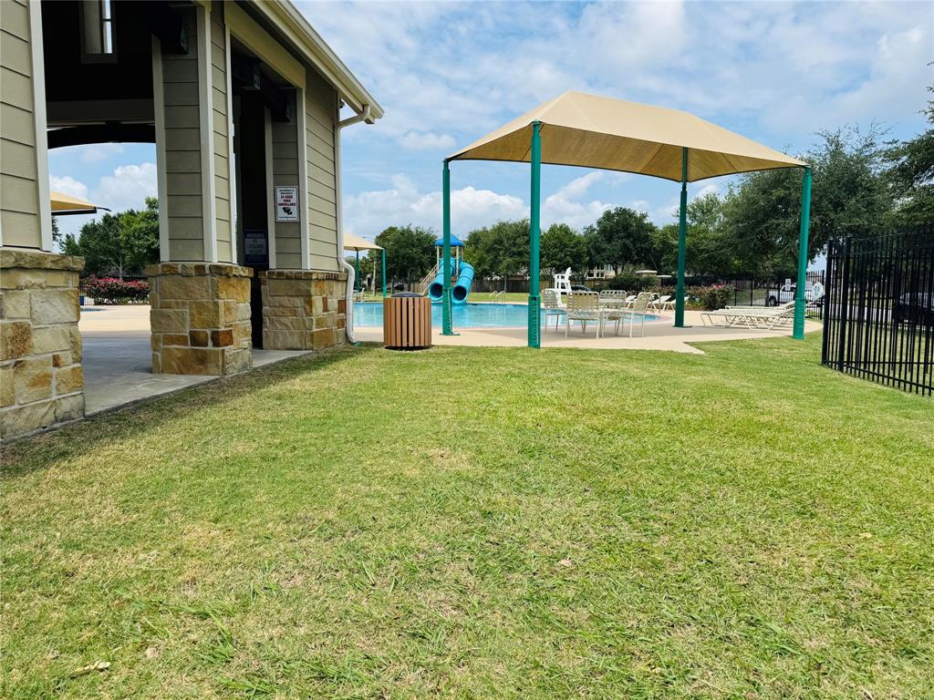 575 Kirkham Lane, League City, Texas image 47