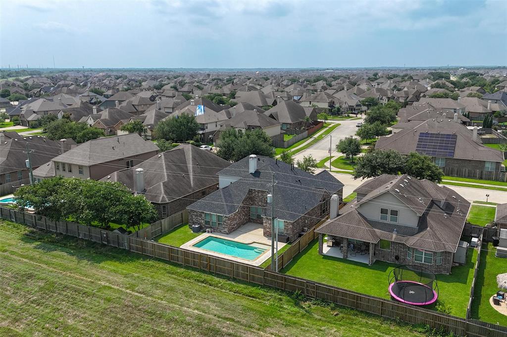 575 Kirkham Lane, League City, Texas image 37