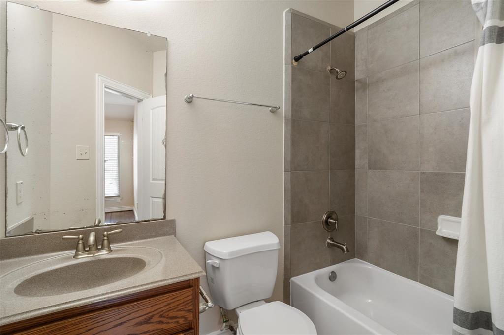 575 Kirkham Lane, League City, Texas image 29