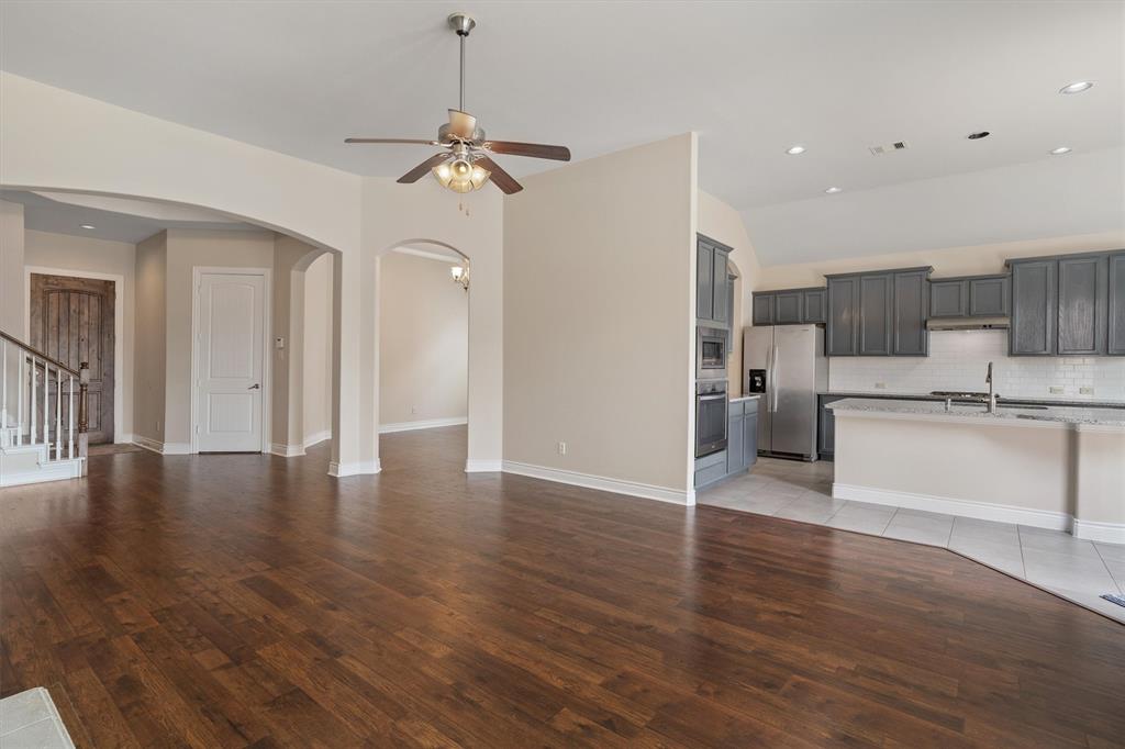 575 Kirkham Lane, League City, Texas image 12