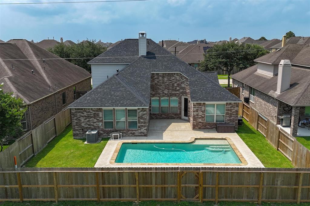 575 Kirkham Lane, League City, Texas image 39