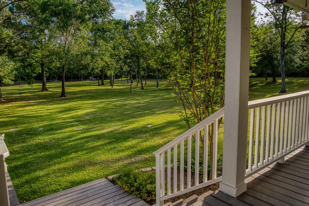 185 Camilla Circle, Bellville, Texas image 28