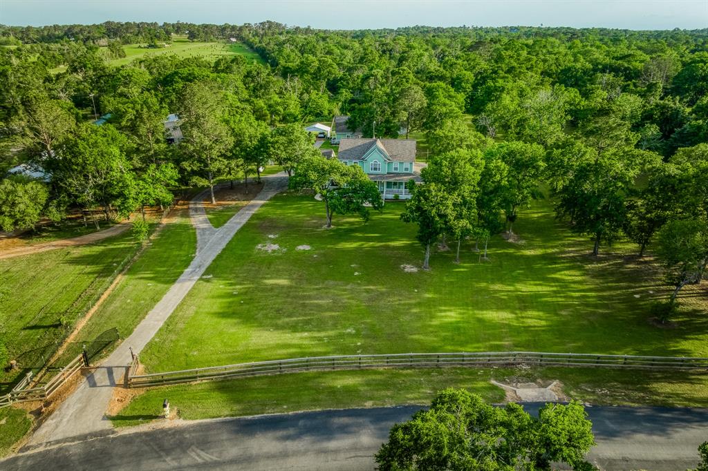 185 Camilla Circle, Bellville, Texas image 39