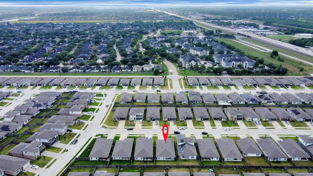 7007 Fleetwood Crescent Way, Richmond, Texas image 4