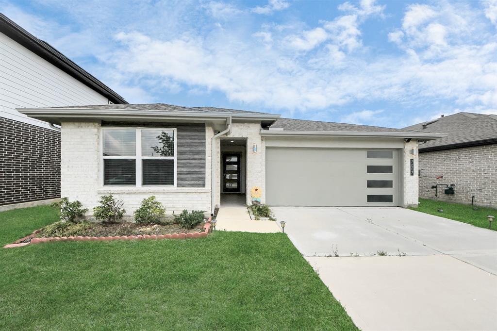 7007 Fleetwood Crescent Way, Richmond, Texas image 1