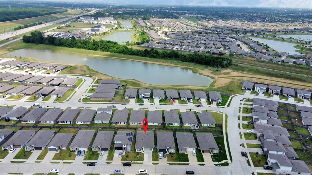 7007 Fleetwood Crescent Way, Richmond, Texas image 3