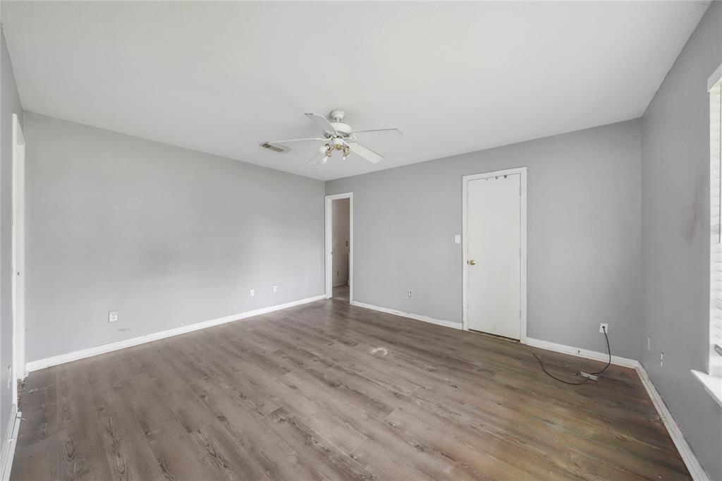 7407 Nickaburr Creek Drive, Magnolia, Texas image 10