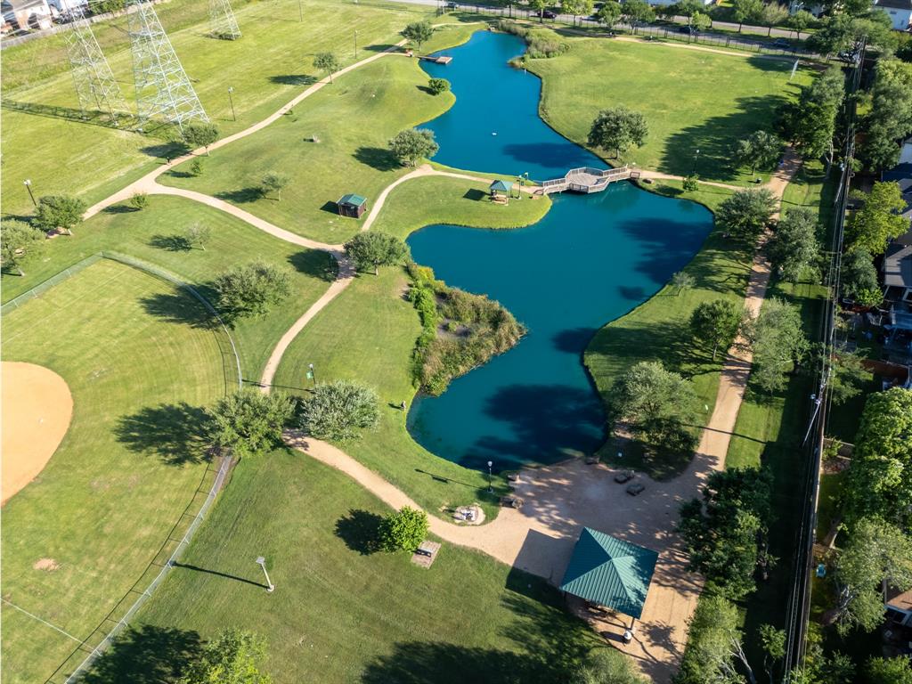 11806 Brook Meadows Lane, Meadows Place, Texas image 32
