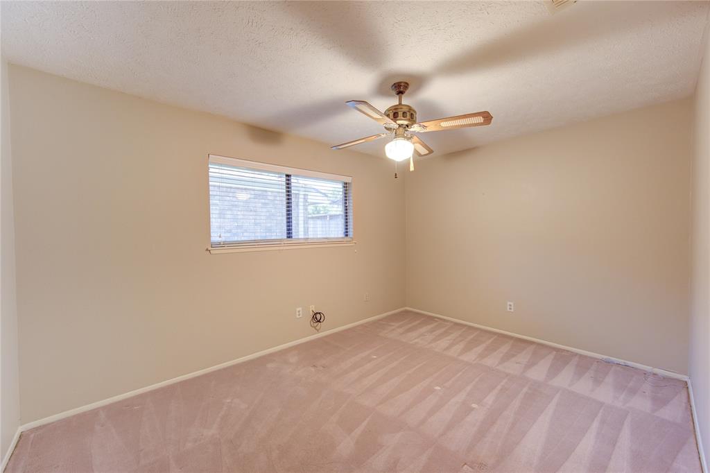 11806 Brook Meadows Lane, Meadows Place, Texas image 22