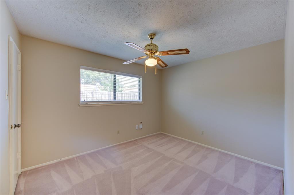11806 Brook Meadows Lane, Meadows Place, Texas image 20