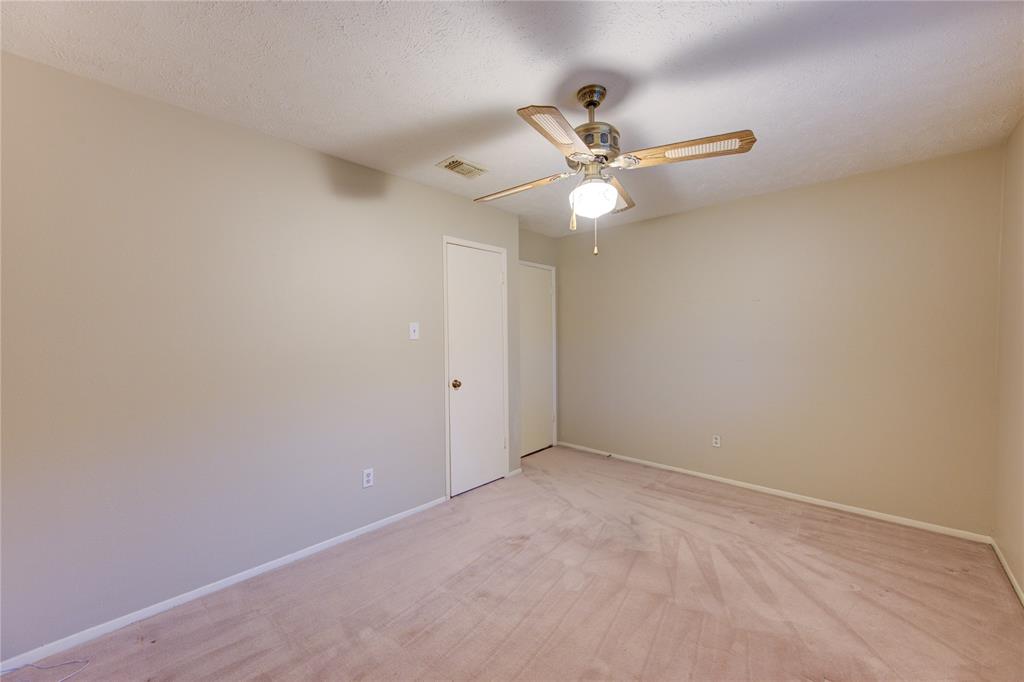 11806 Brook Meadows Lane, Meadows Place, Texas image 23