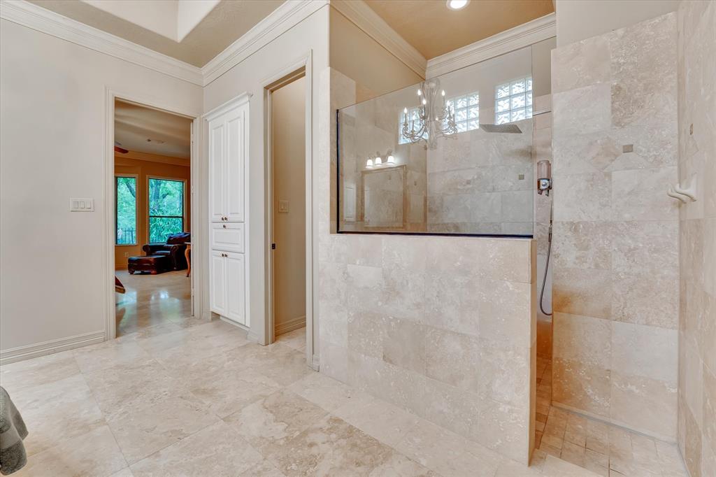 1302 Royal Sands Lane, Kingwood, Texas image 23
