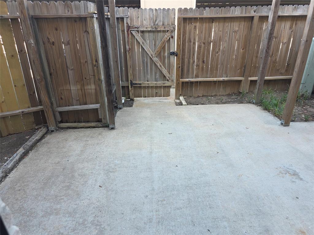 6444 Kentwick Drive #24/13, Houston, Texas image 18