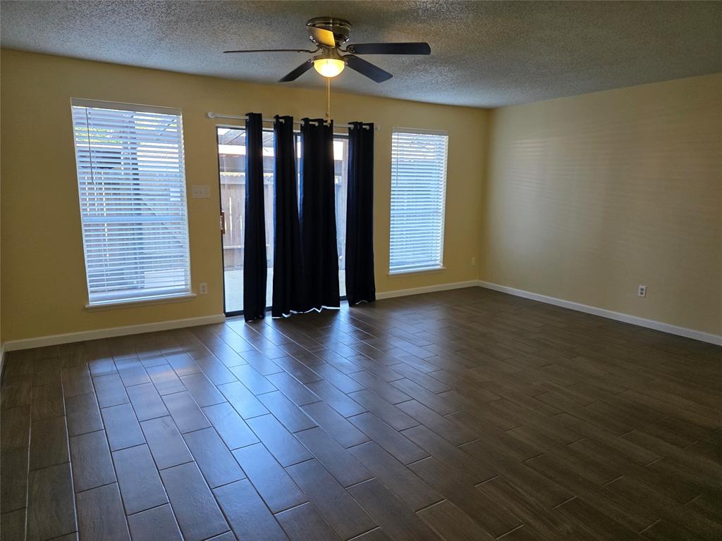 6444 Kentwick Drive #24/13, Houston, Texas image 4